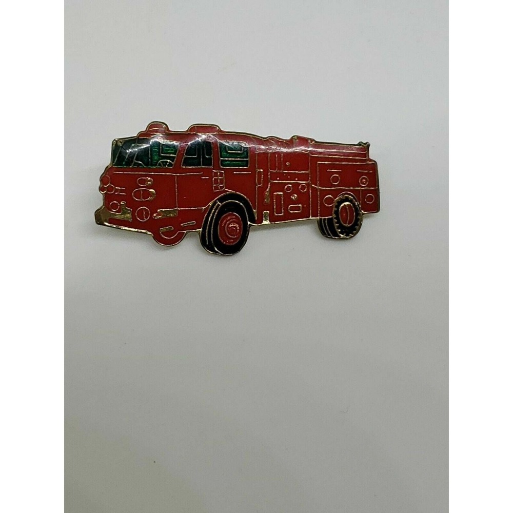 vintage FIRE‎ TRUCK enamel pin